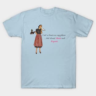 Retro 1950s Housewife - Kitchen Disaster T-Shirt